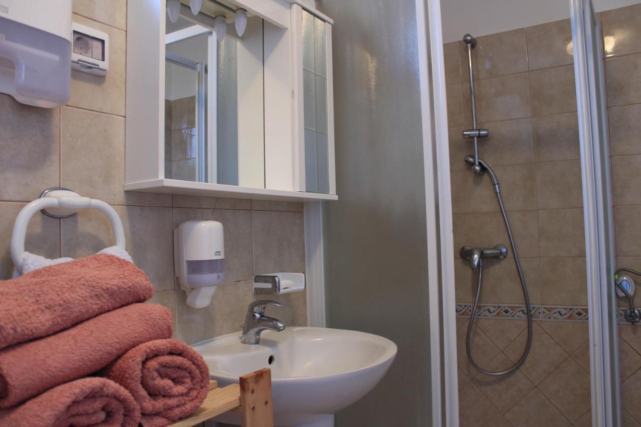 Apartman Robi Nova Vas  Exteriör bild
